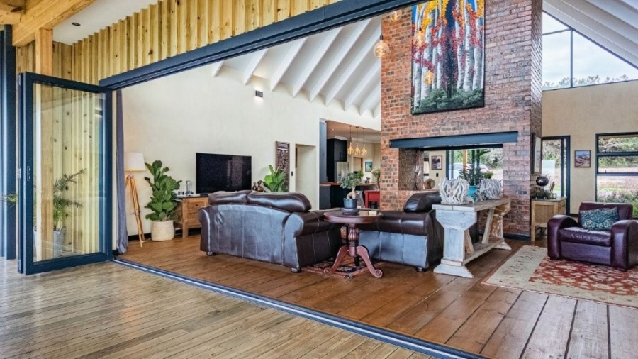 4 Bedroom Property for Sale in Hansmoeskraal A H Western Cape